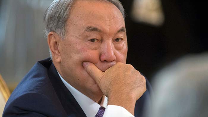 Отставка Назарбаева не повлияет на курс тенге